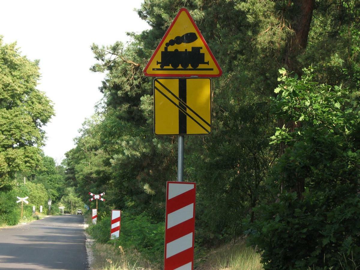 Strefa Kampinos Brochów Exterior foto
