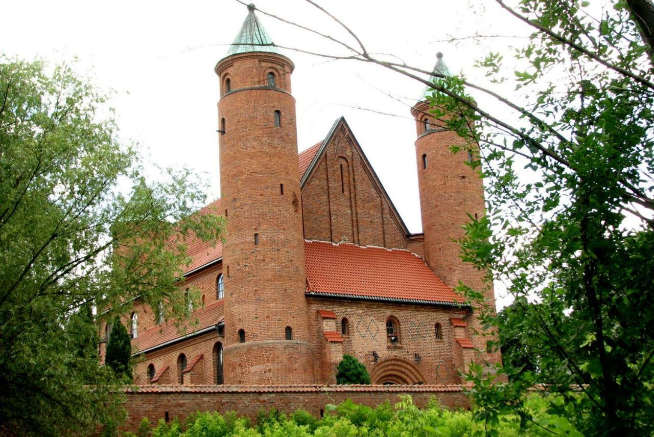 Strefa Kampinos Brochów Exterior foto